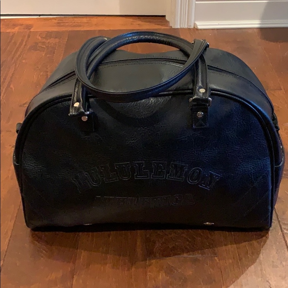 Lululemon gym/weekend bag